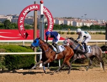 Ankara Vali Koşusu’nda zafer Hükümlü’nün oldu